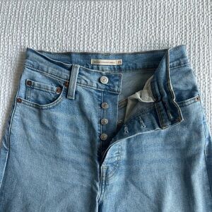 Women’s Levi’s ribcage ankle straight jean